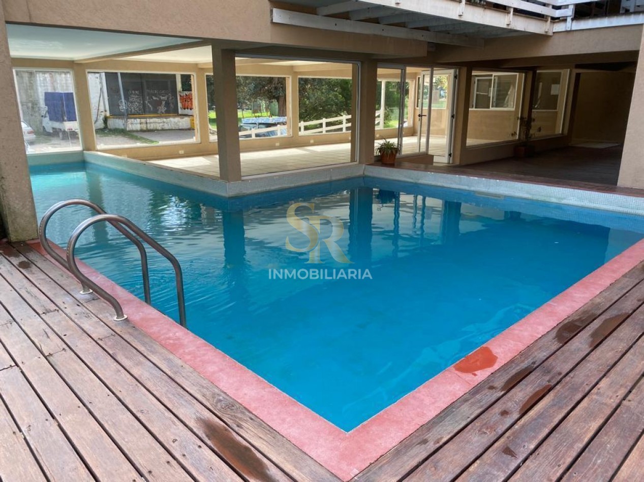 DEPARTAMENTO EN VENTA PINAMAR ZONA CENTRO CON PILETA
