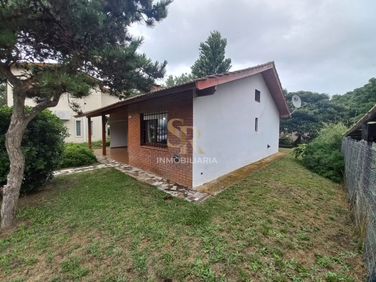 CASA EN VENTA EN VALERIA DEL MAR CERCA DEL MAR