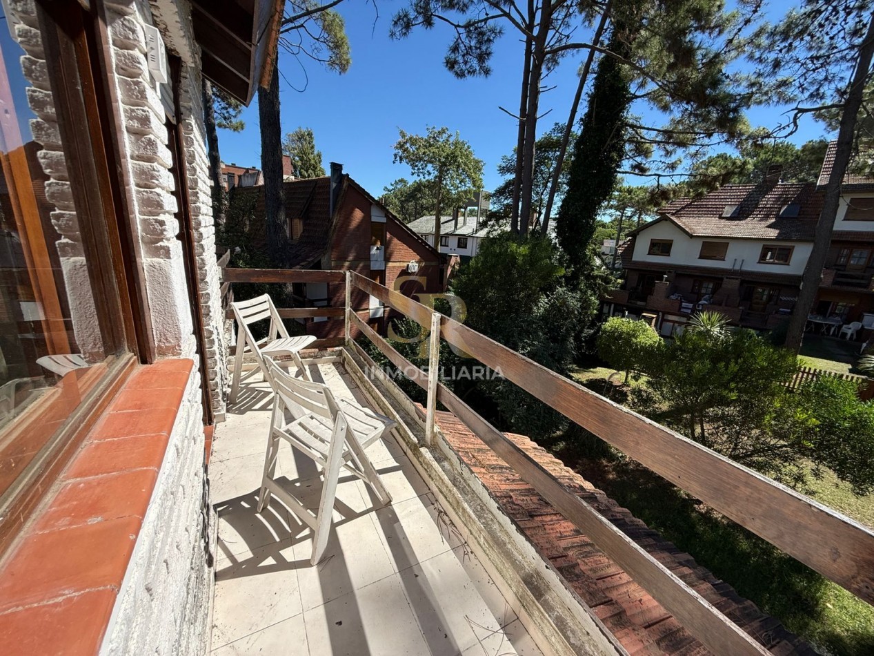 DEPARTAMENTO TRIPLEX EN VENTA PINAMAR