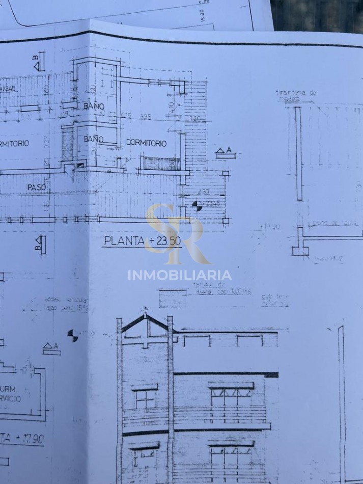 IMPONENTE CASA EN VENTA FRENTE AL GOLF PINAMAR