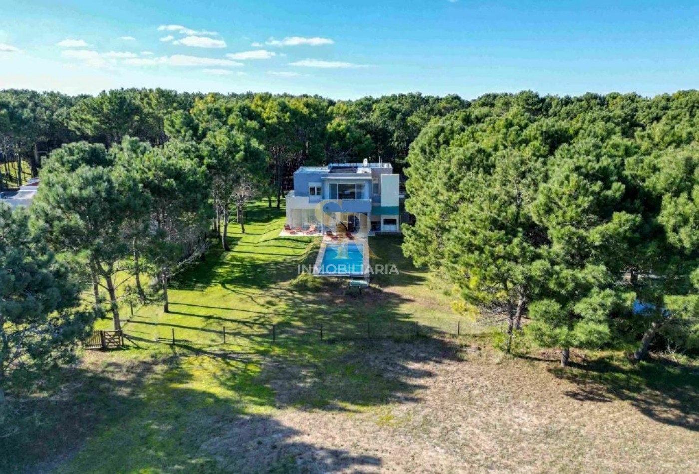 CASA EN VENTA LA HERRADURA PINAMAR
