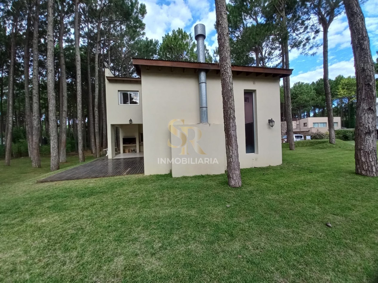 MODERNA CASA EN VENTA EN PINAMAR NORTE