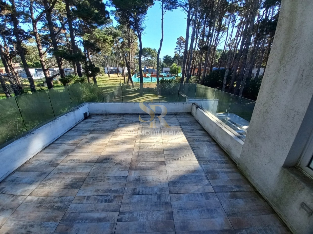 CASA EN VENTA 4 AMBIENTES ALAMOS PINAMAR