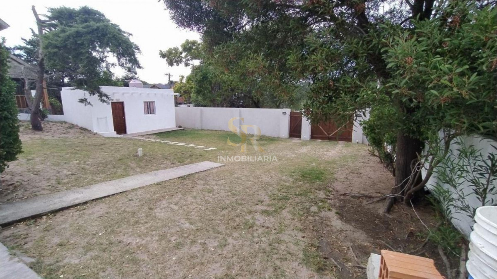 COMPLEJO DE DEPARTAMENTOS EN VENTA EN VILLA GESELL 