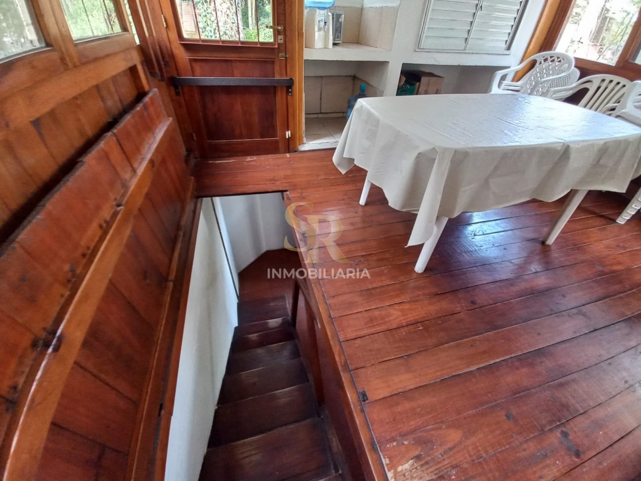 CASA EN VENTA 5 AMBIENTES BARRIO LASALLE