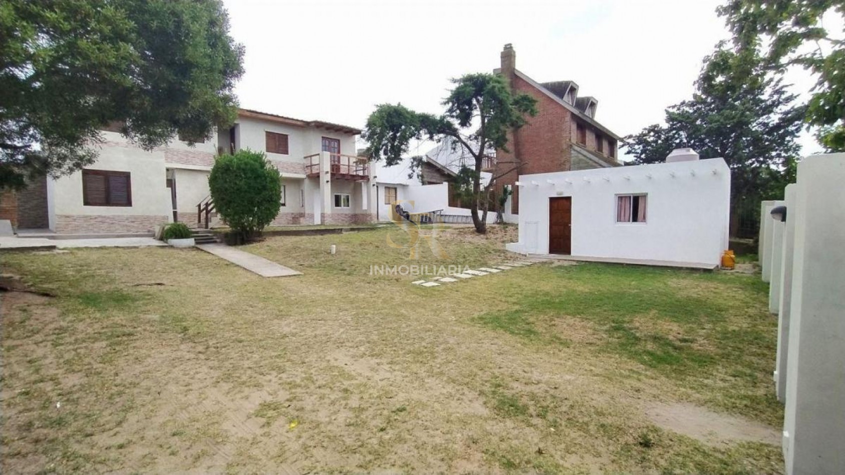 COMPLEJO DE DEPARTAMENTOS EN VENTA EN VILLA GESELL 