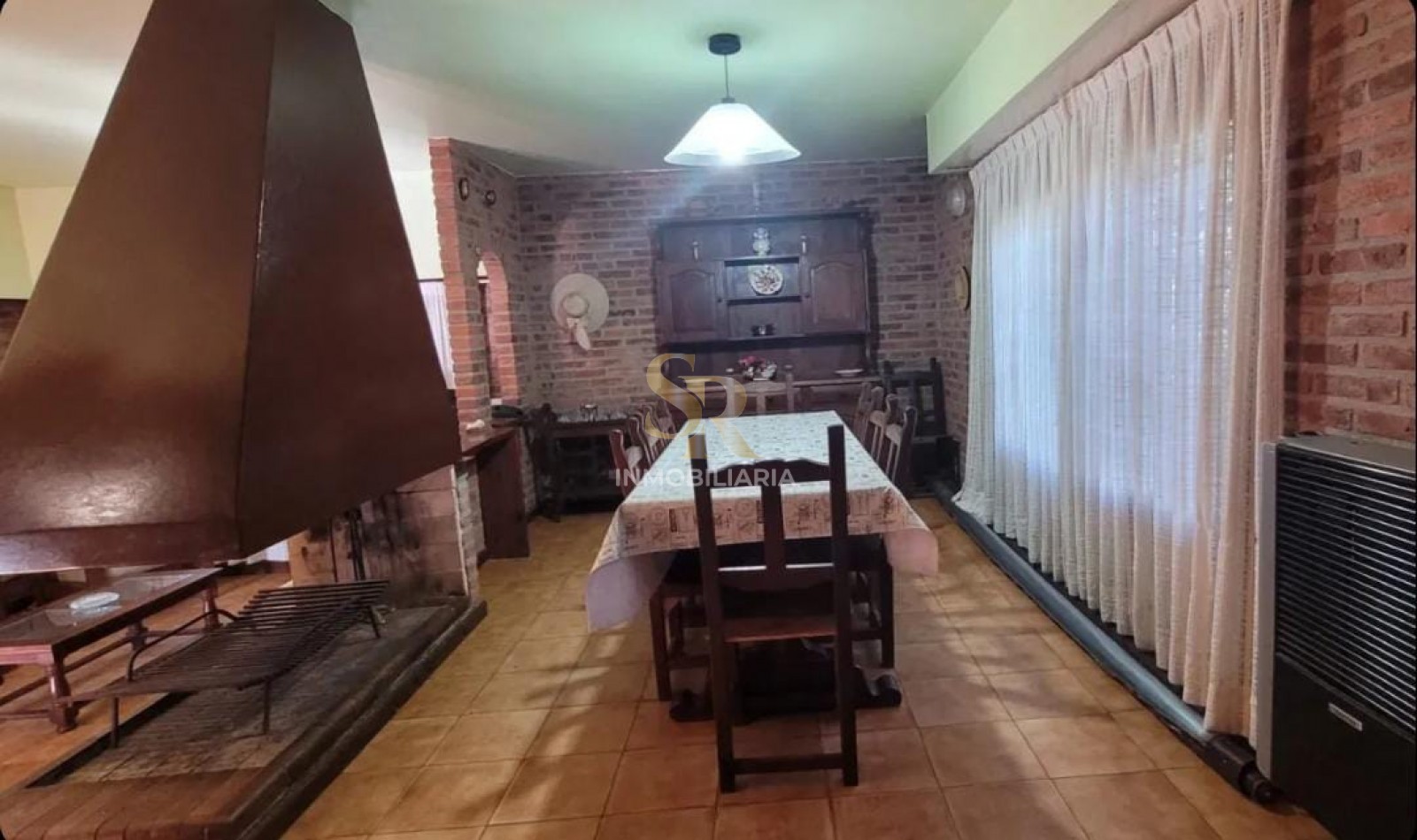 CASA EN VENTA DE 6 AMBIENTES BARRIO LASALLE