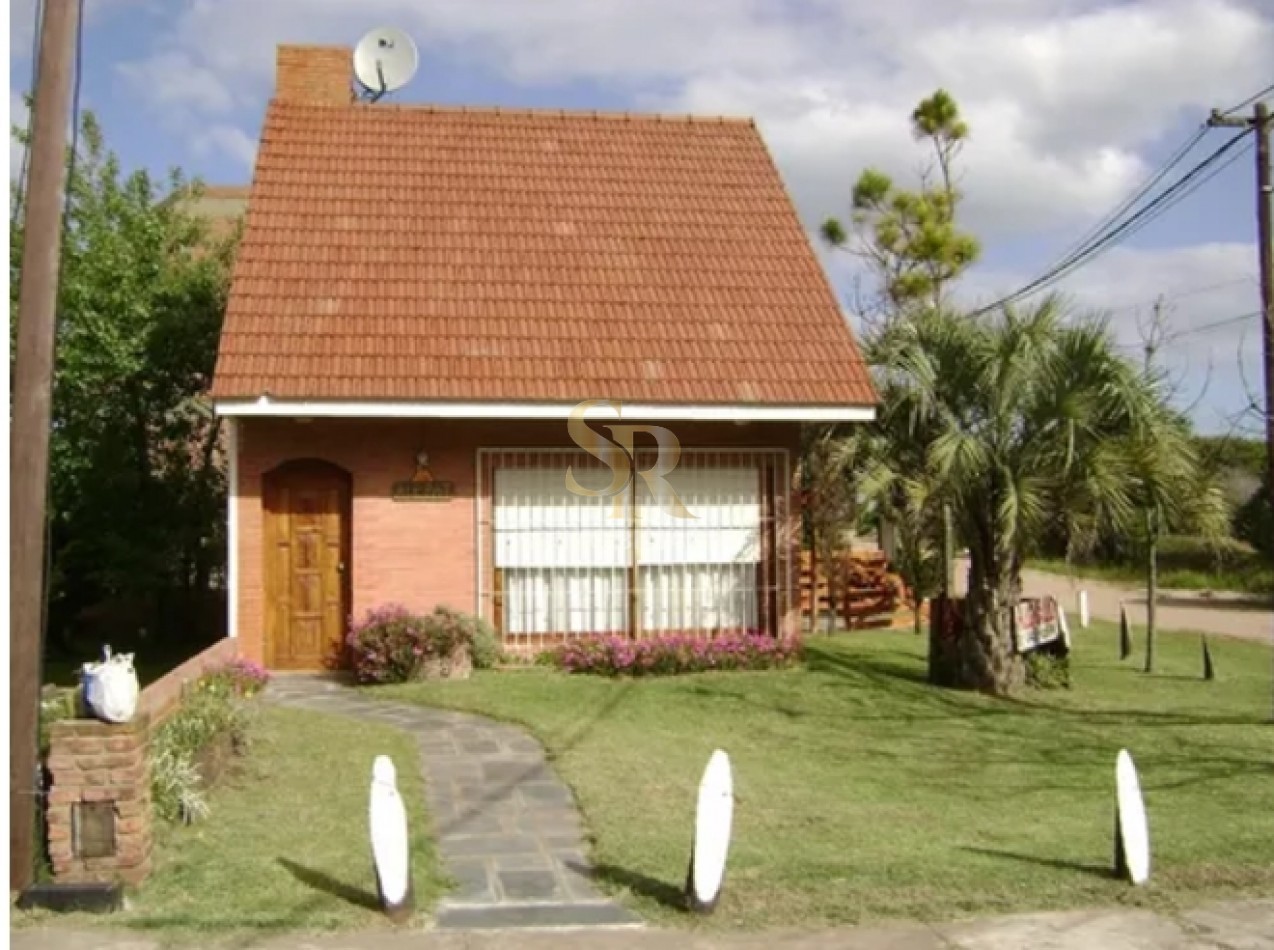 CASA EN VENTA EN MAR DE OSTENDE A 50 METROS DEL MAR