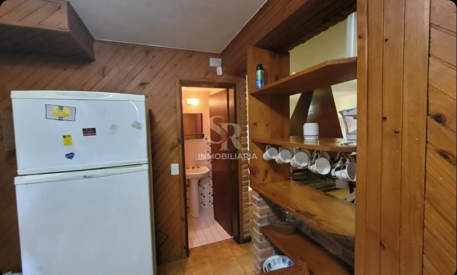 CASA EN VENTA DE 6 AMBIENTES BARRIO LASALLE