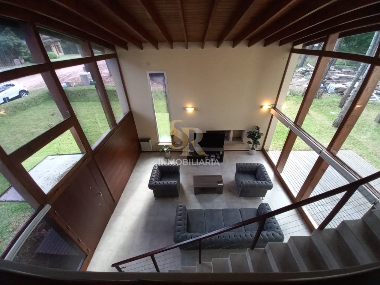 MODERNA CASA EN VENTA EN PINAMAR NORTE