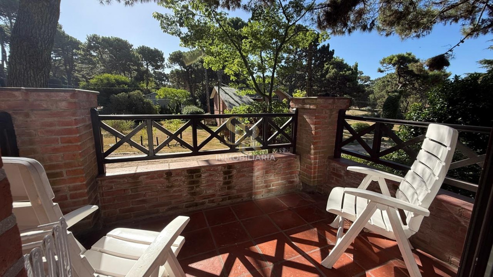 CASA EN VENTA DE 5 AMB BARRIO LASALLE PINAMAR