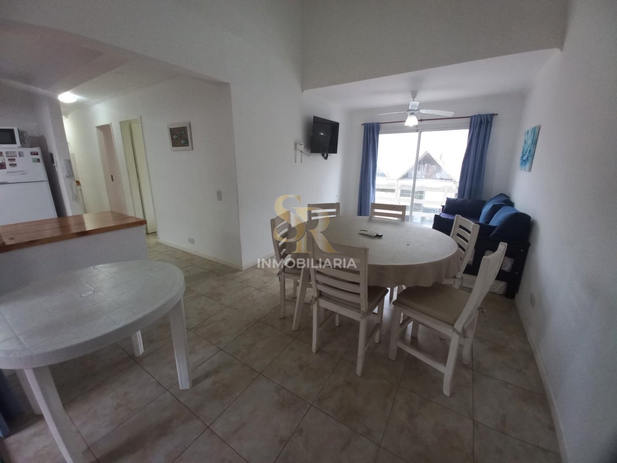 DEPARTAMENTO EN VENTA PINAMAR ZONA CENTRO CON PILETA