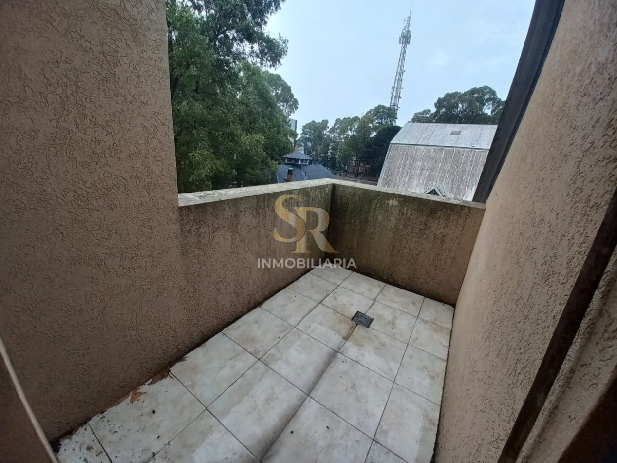 DEPARTAMENTO EN VENTA PINAMAR ZONA CENTRO CON PILETA