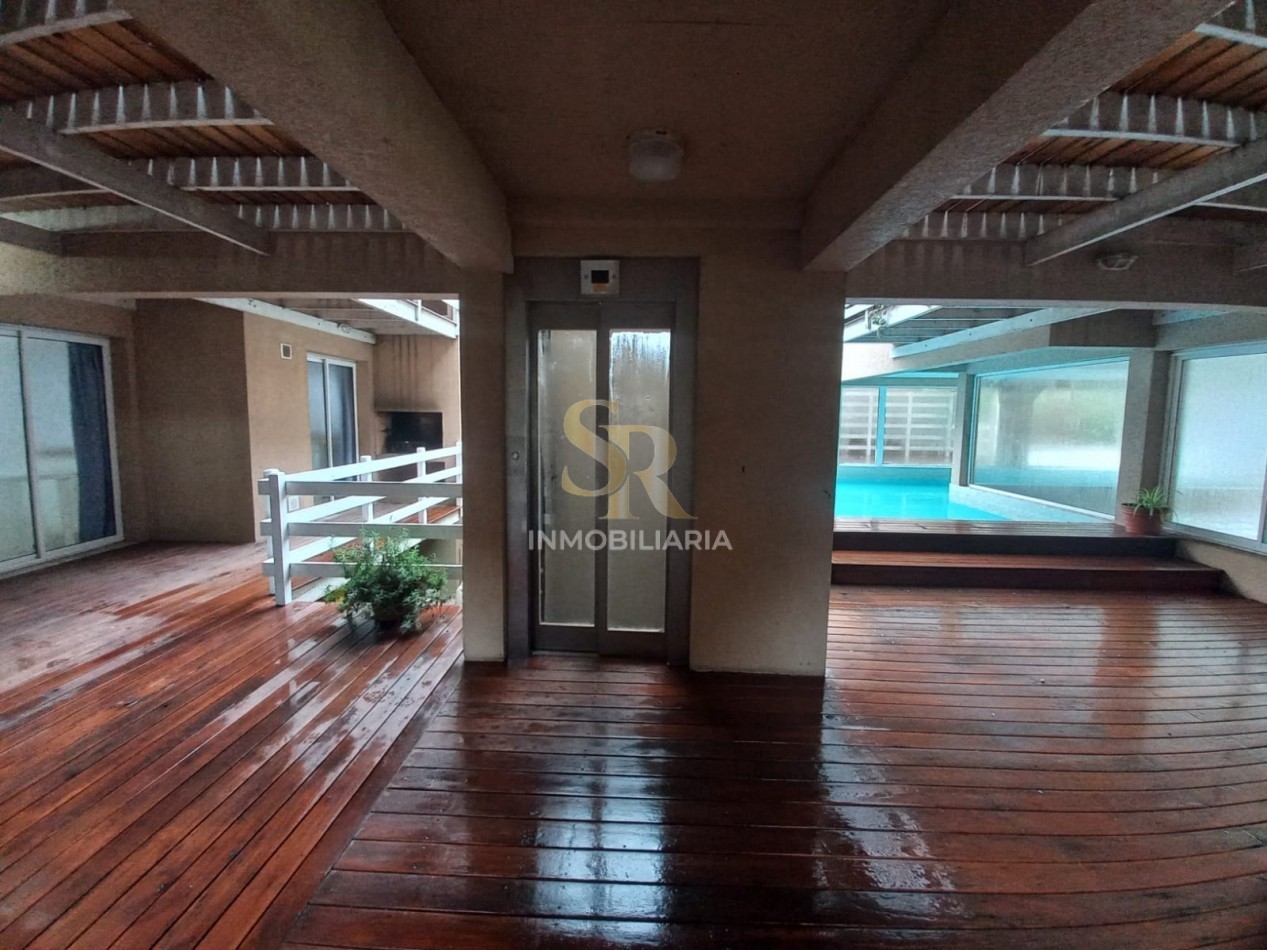 DEPARTAMENTO EN VENTA PINAMAR ZONA CENTRO CON PILETA