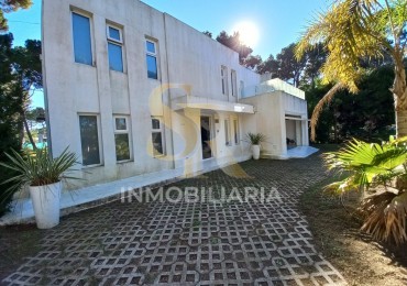 CASA EN VENTA 4 AMBIENTES ALAMOS PINAMAR